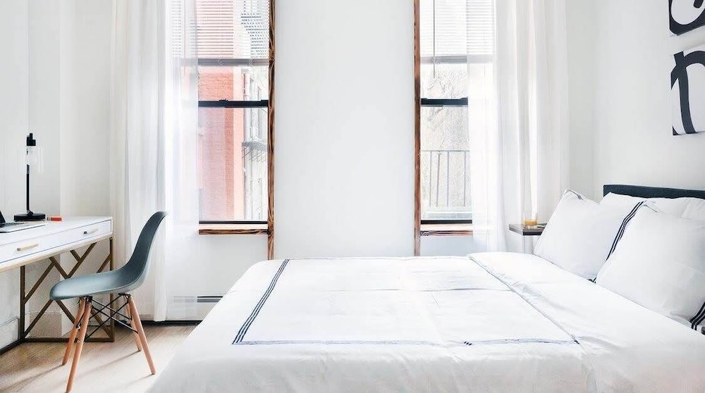 1597 New York Apt