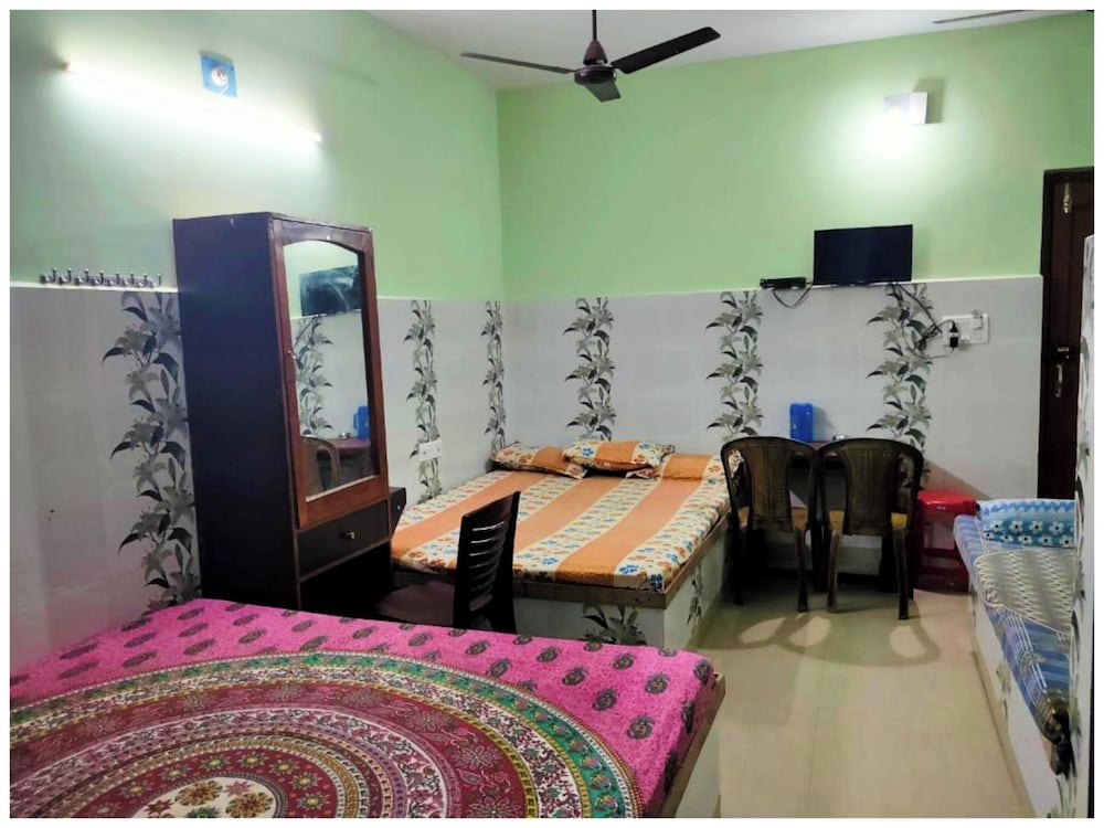 HOTEL MILANNN GUEST HOUSE