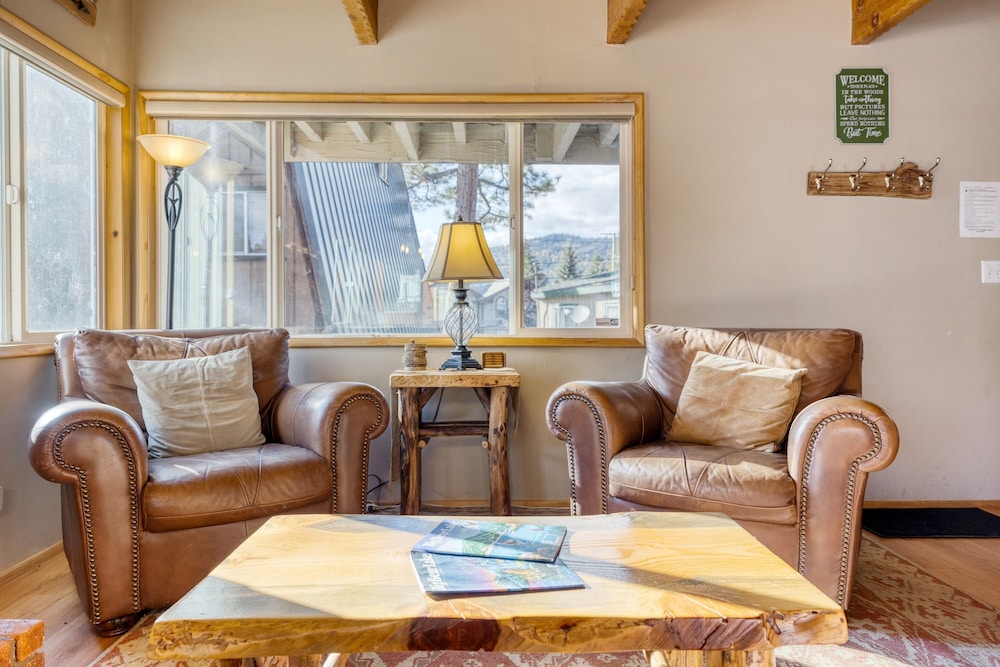 Lakeside in Bearadise by Avantstay Gorgeous Mountain Cabin in Boulder Bay