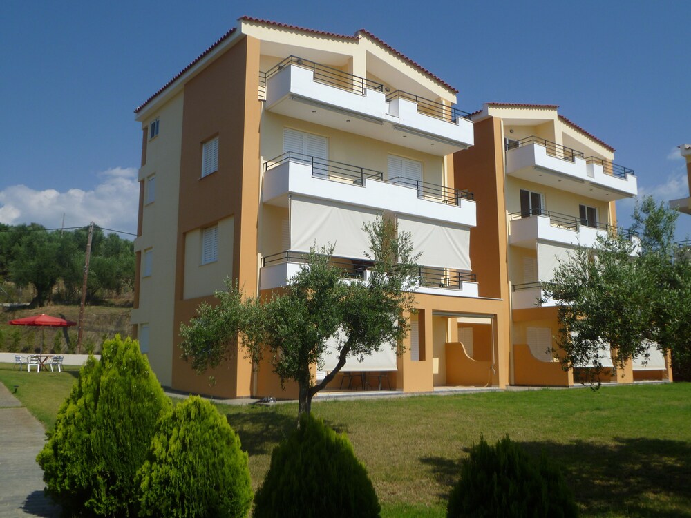 Anilio Plaza