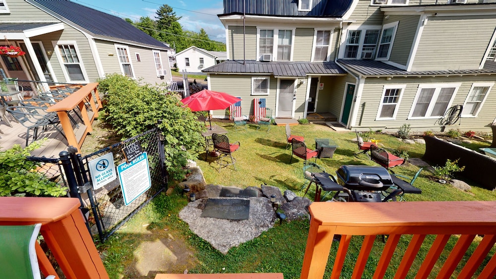 Lakeview House & Cottages