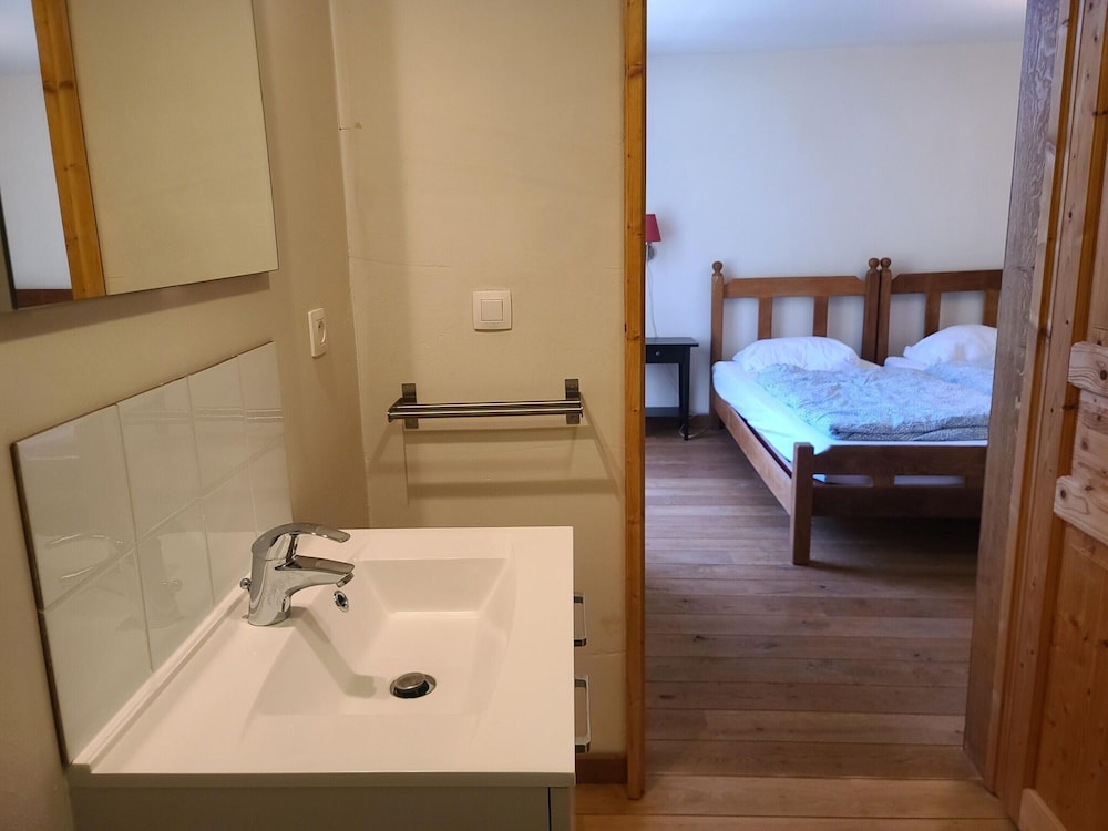Accommodation in the Forges of Orval