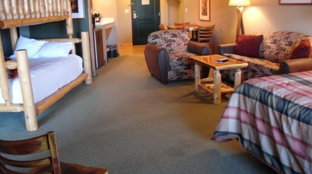 Grand Ely Lodge Resort & Conference Center
