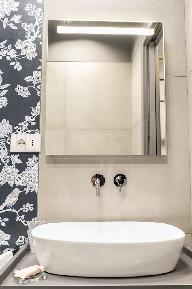 Three Rooms Toledo Luxury