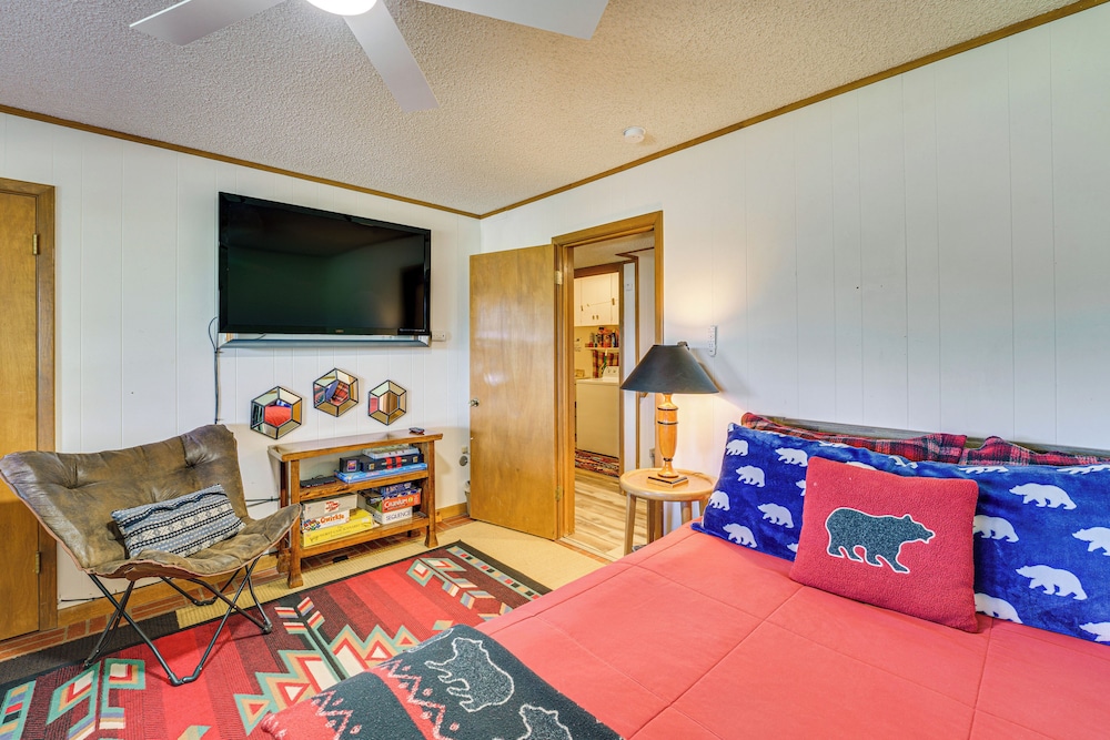 Monte Verde Lake Access & Views: Spacious Retreat!