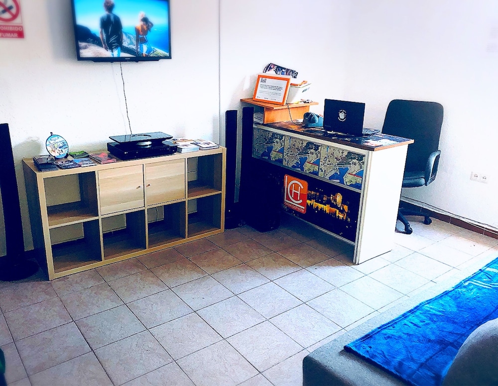 Larios Cool Hostel photo 5