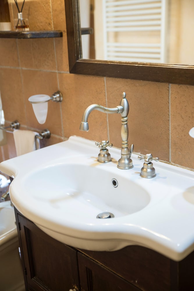 Estate4home - Trevi Fountain Apartment
