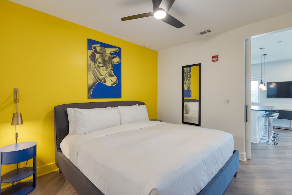 The Carter 204 by Avantstay 1BR Balcony