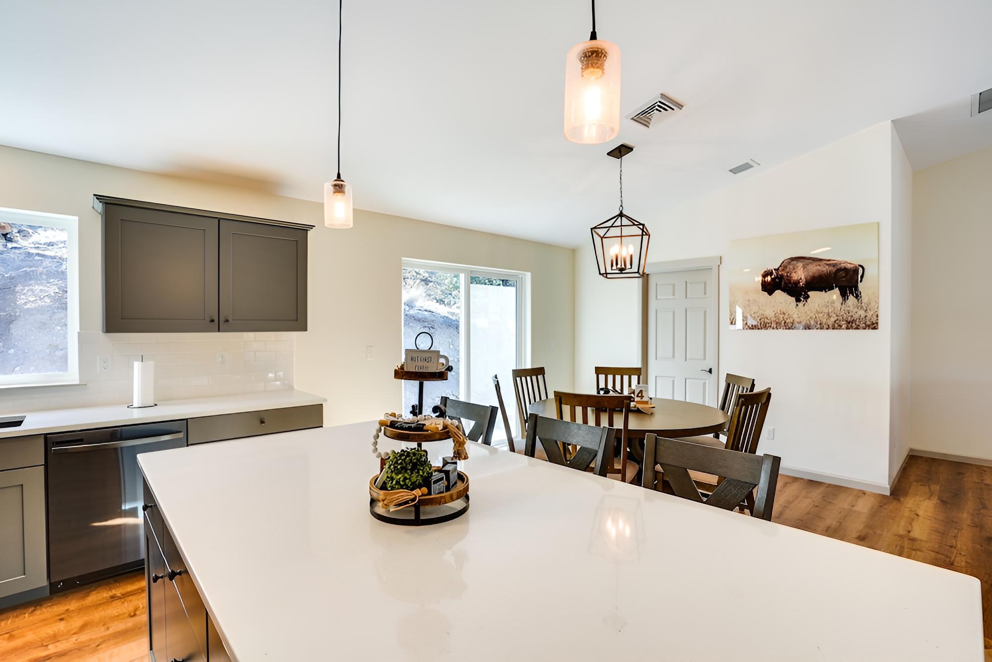 Terrebonne Home: Steps to Deschutes River! view 2