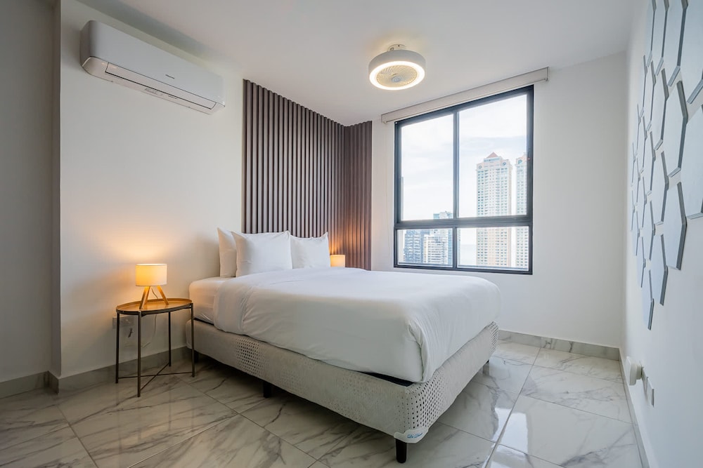 w Elegant 1BR w Bay View in Calle 50