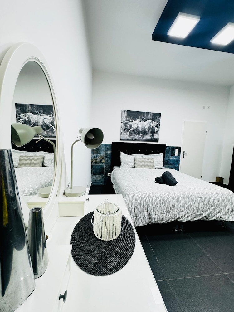 Stylish Studio Apt Near Rathausplatz