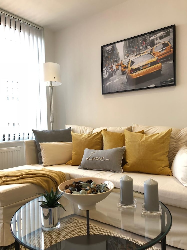 Stunning one bedroom apartment by Creatick