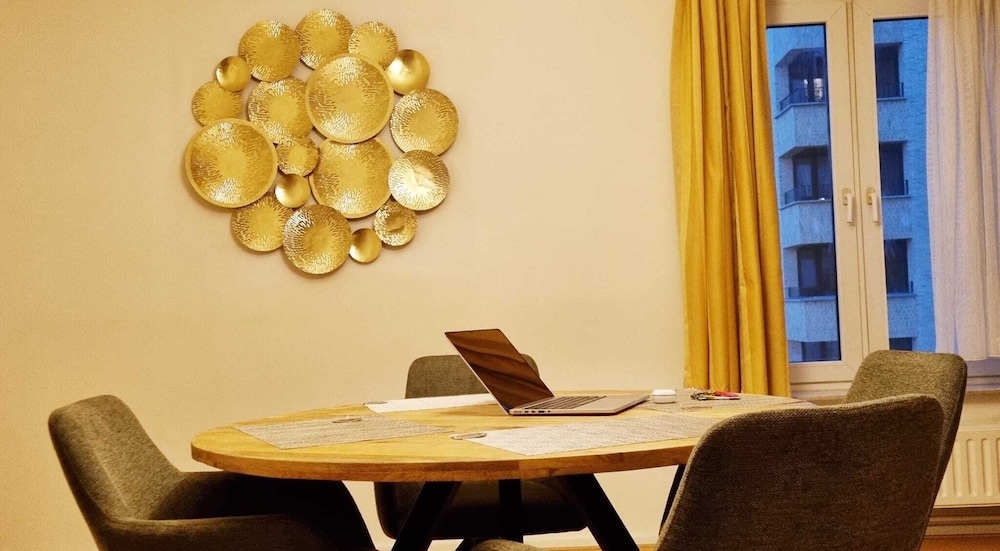 Superb Flat 3 Bedrooms Private Parking