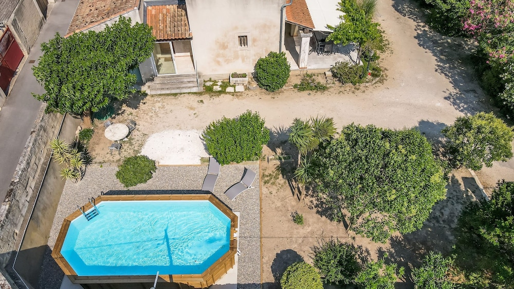 Mas Lou Pitchoun Exceptional Villa Between the Alpilles and Avignon