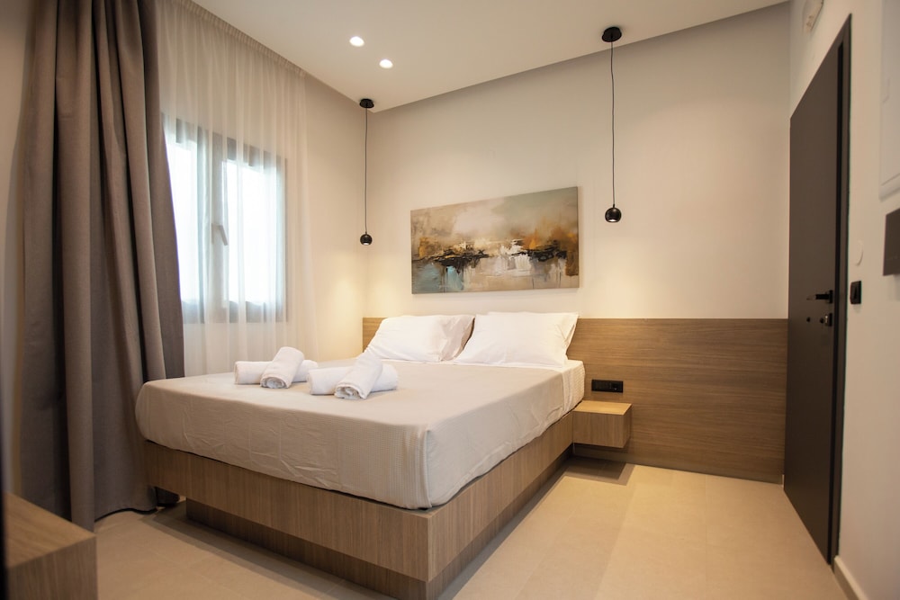 Armonia Seaview Suites