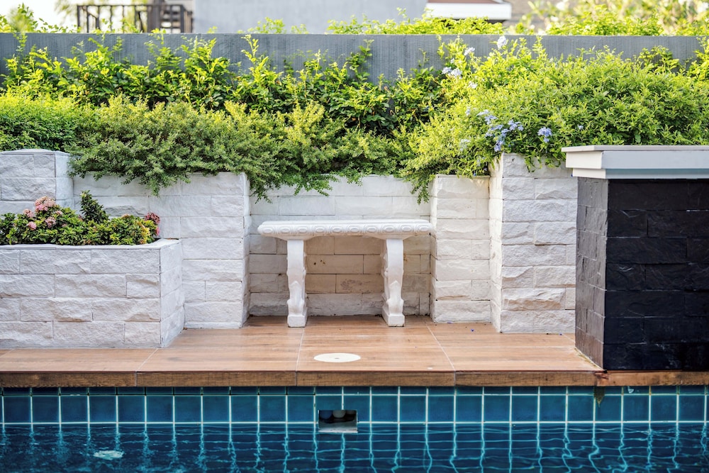 Orange Private Pool Villa, Near Cham Am Beach