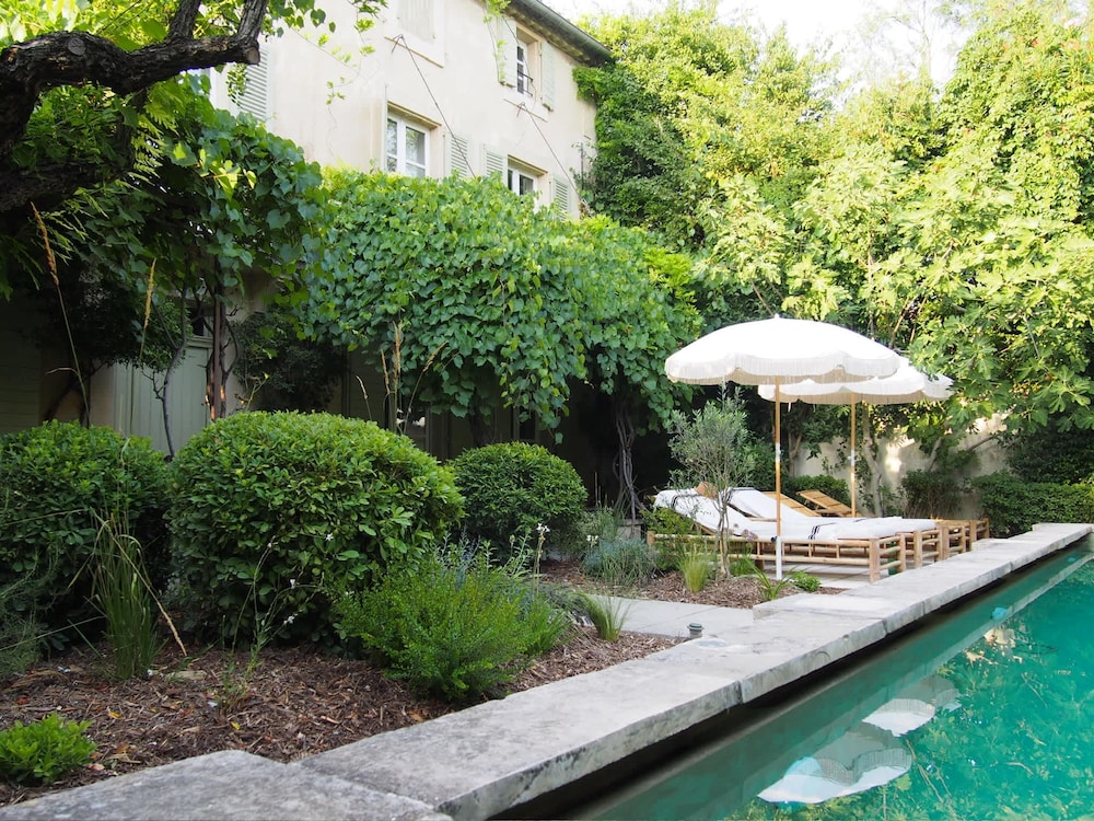 Villa Maillane 18th Century Residence Completely Renovated