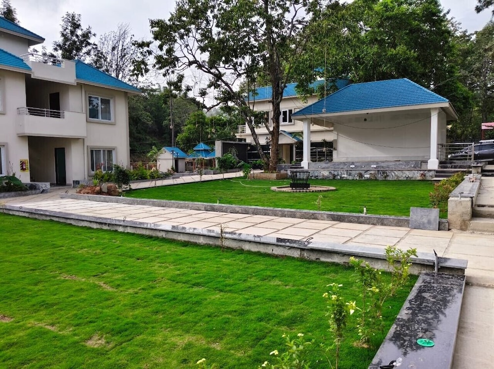 MSB Silver Spring Resort