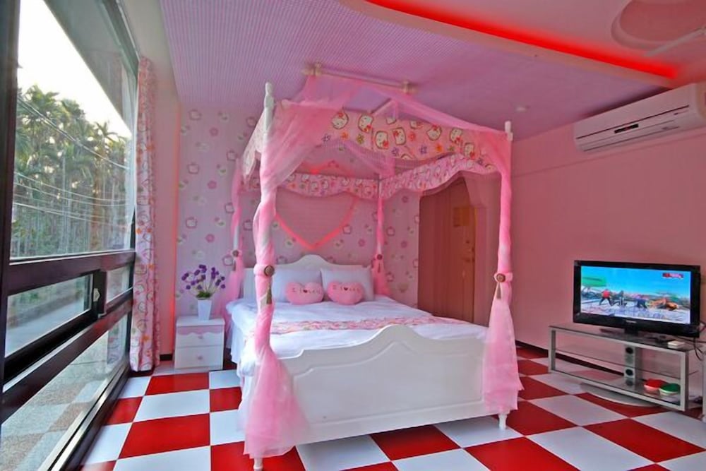 Full House Bed and Breakfast