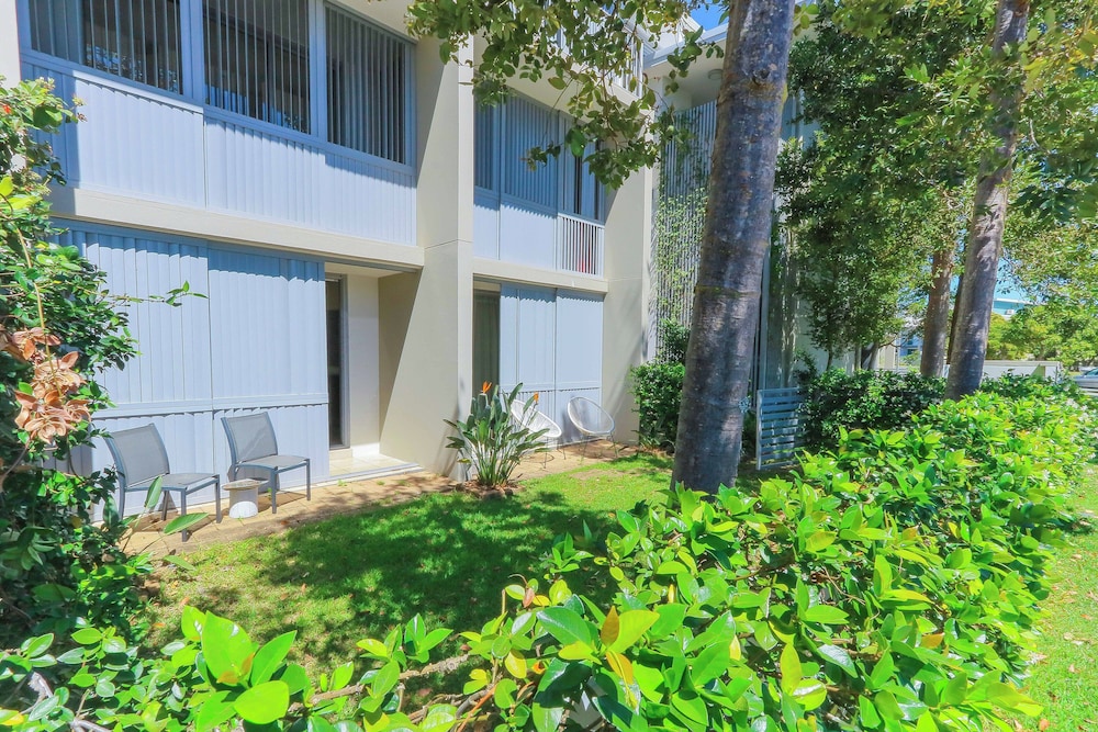 Drift South Holiday Apartments