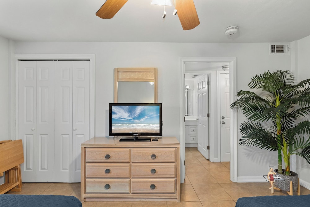 Bahia Mar Solare Resort Condos