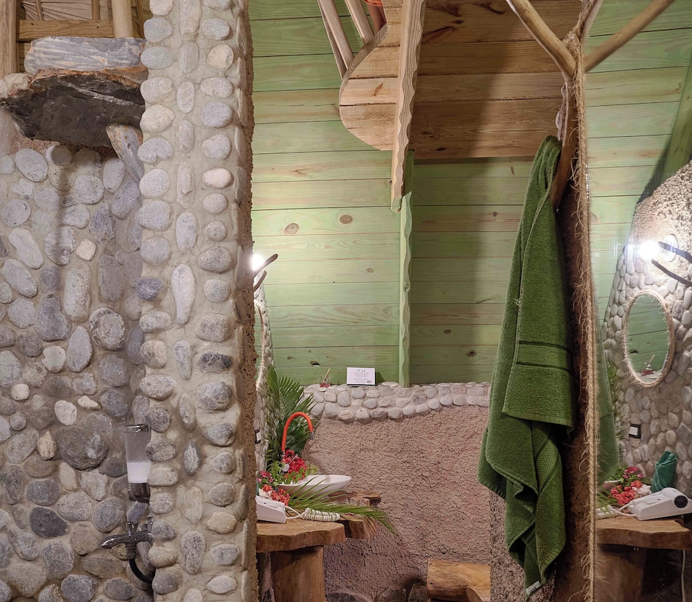 CHALET TROPICAL Hotel & Restaurant-Pizzeria
