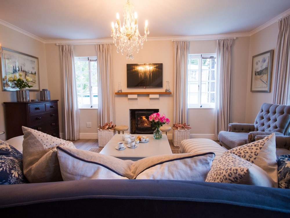 Exquisite Cottage 20