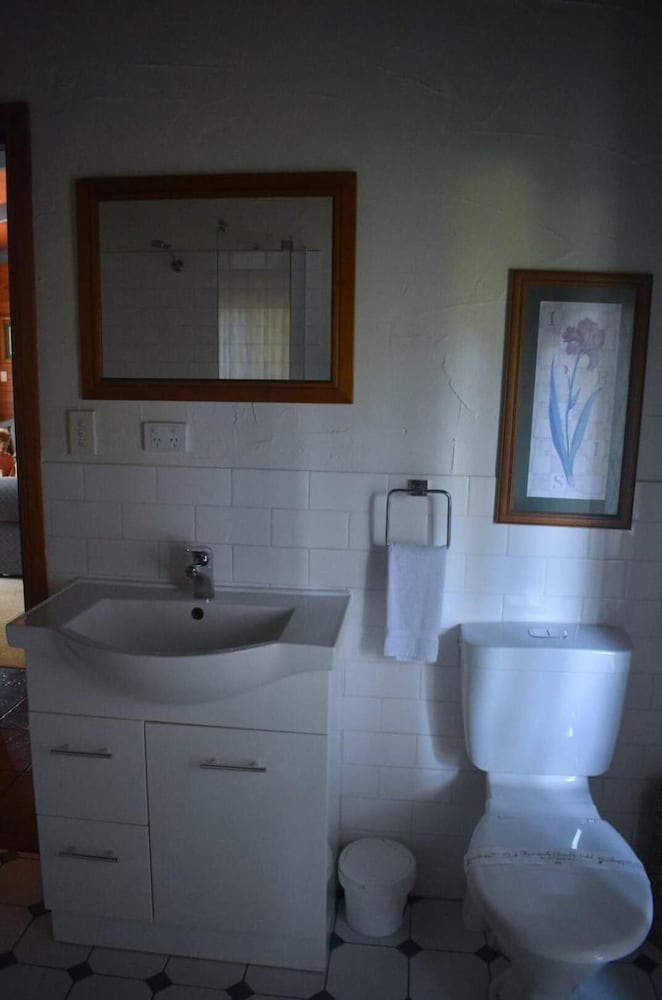 Clarendon Chalets