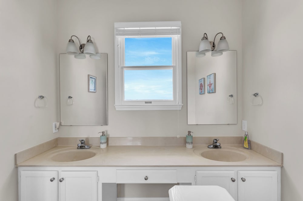 Topsail Escape by Topsail Realty