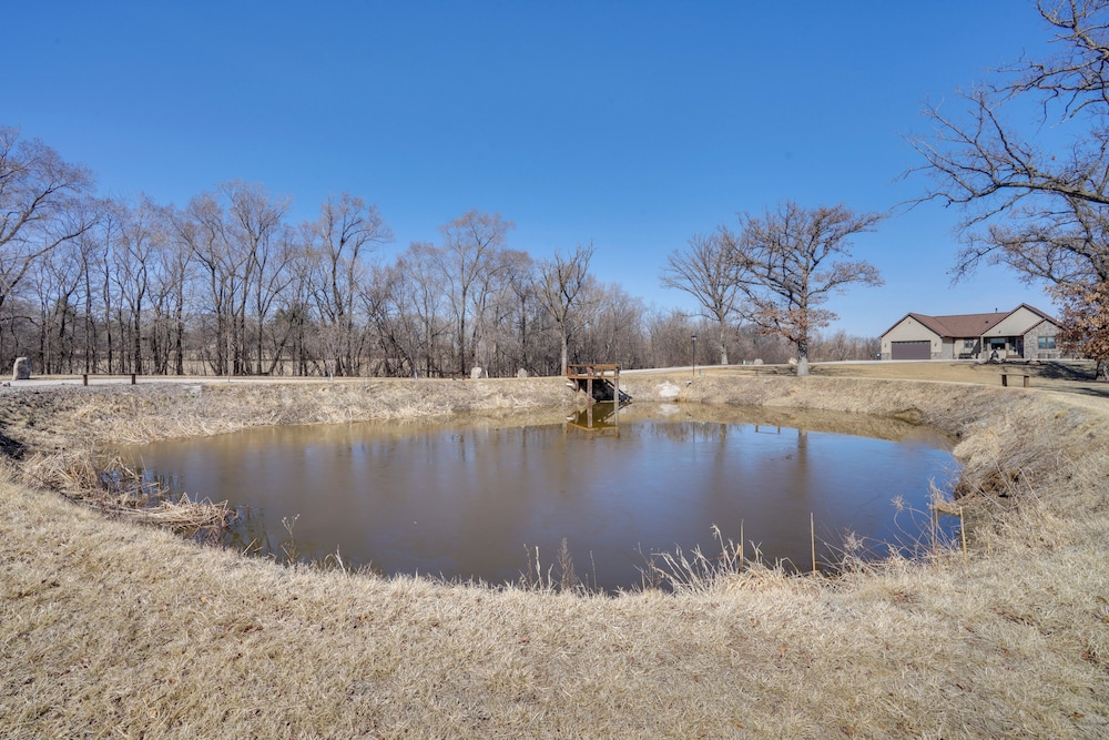 10-acre Plot: Peaceful Getaway in Webster!
