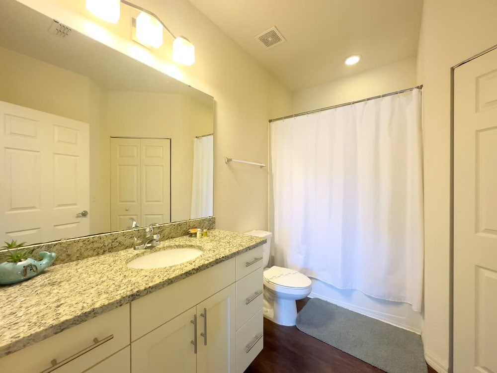 4Bd Minions Themed Home Near Disney Sleeps 10