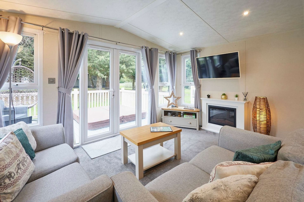 Host Stay Lucas Lodge