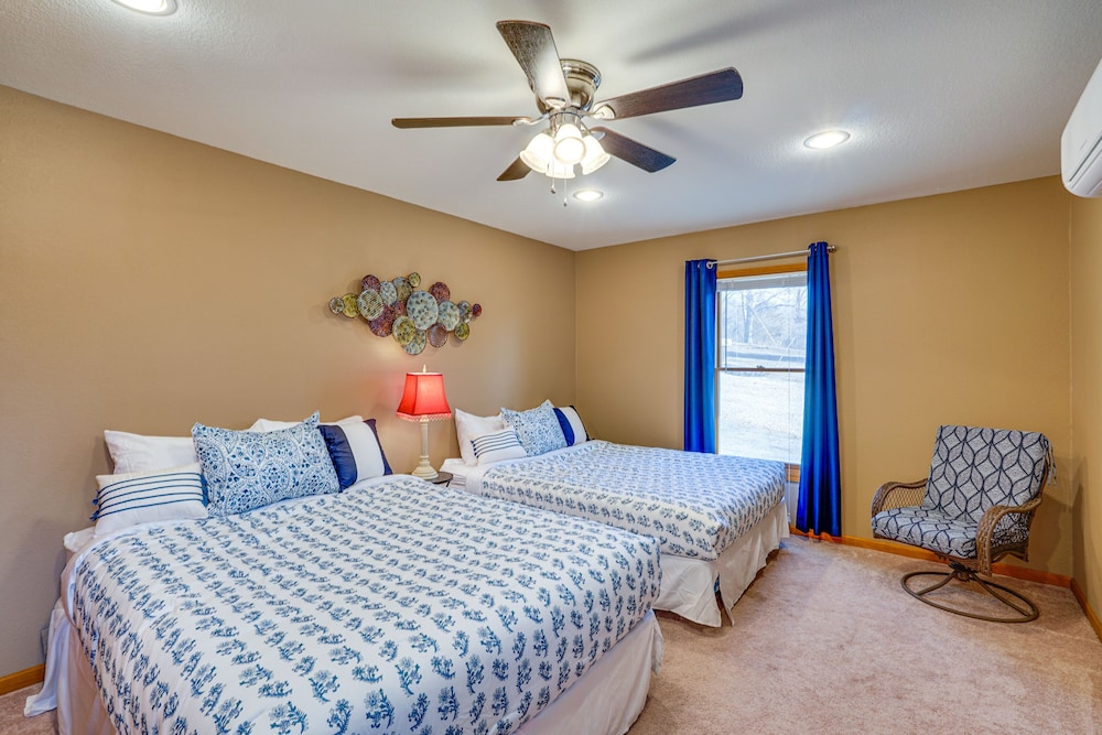 Retreat w/ Dock & Views in Lake of the Ozarks