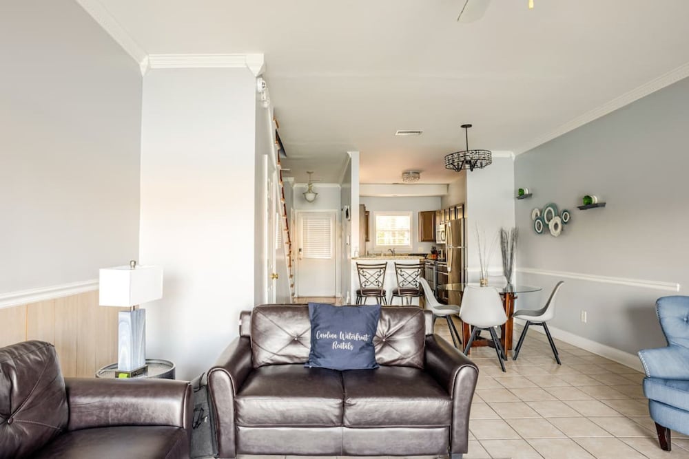 Luxury Charleston Waterfront Getaway