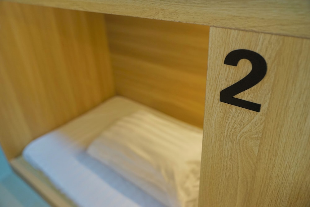 Waveflo Hostel