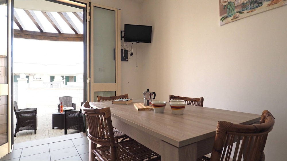 Garden Villa 2 Bedrooms by the sea 7 Sleeps
