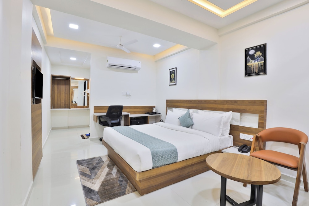 Hotel SR Radhey