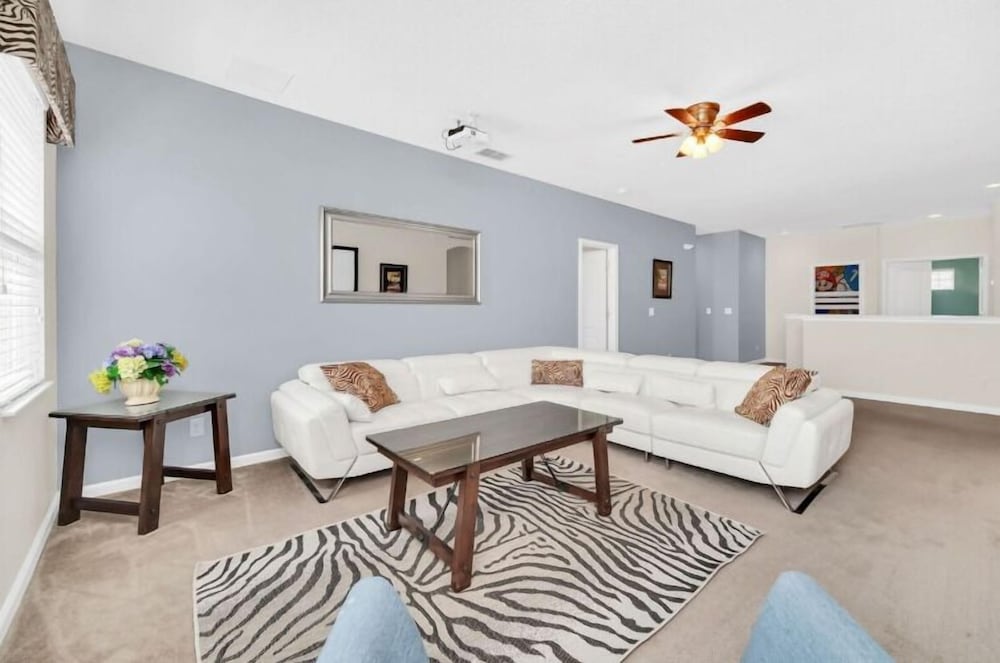 Stunner 6Br W/ South Pool, Lake View & Near Golf