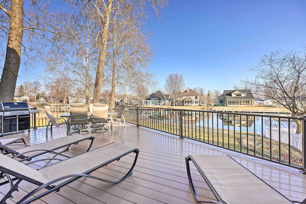 Spacious Syracuse Getaway w/ Waterfront Deck! view 5