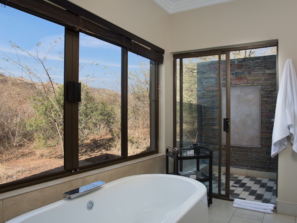 Shepherd's Tree Game Lodge