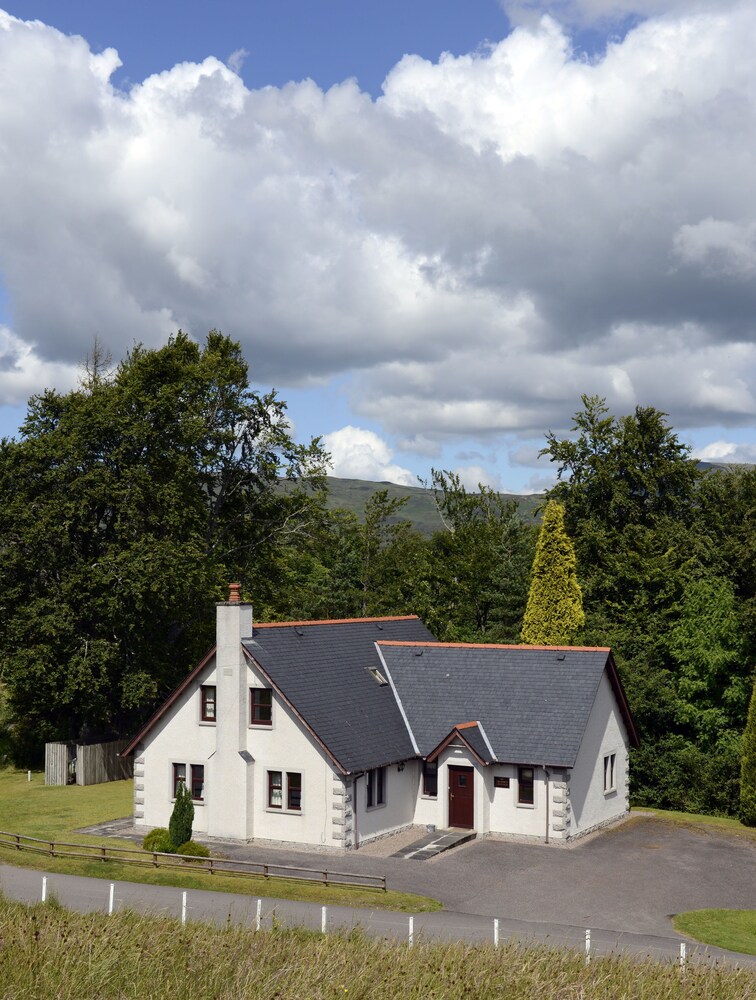 Factors Inn & Cottage