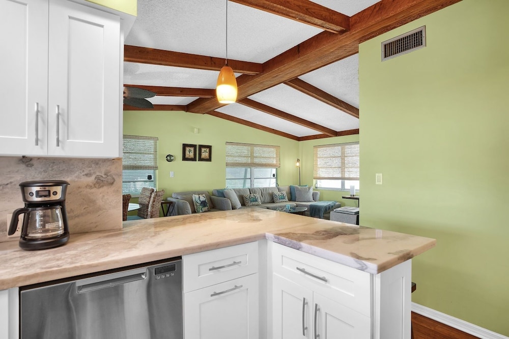 Delightful Vacation Home Located In The Popular Islamorada Neighborhood Of Port Antigua. 3 Bedroom Home by RedAwning