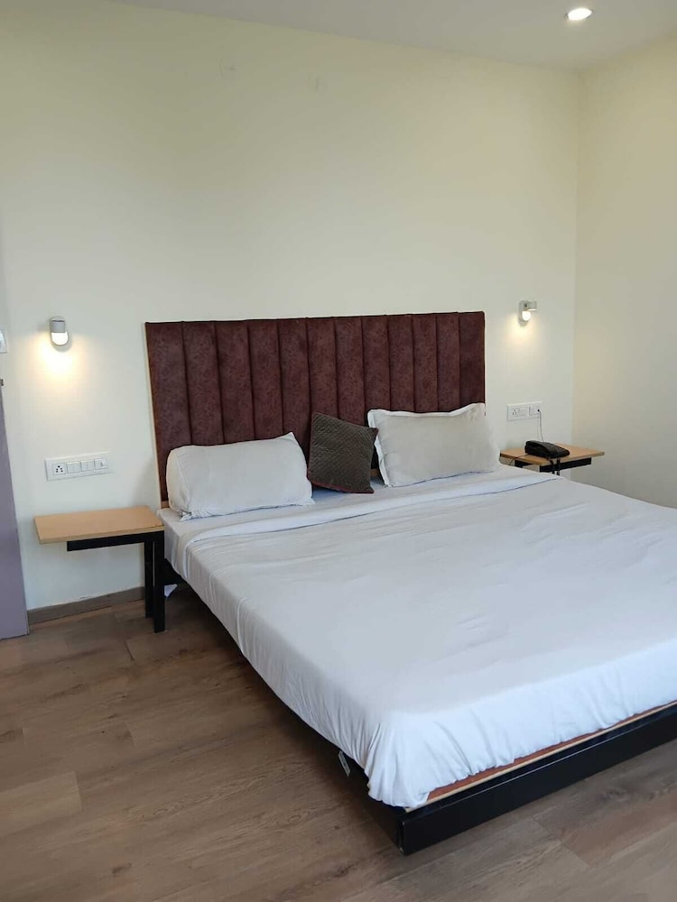 Hellostayz hotel