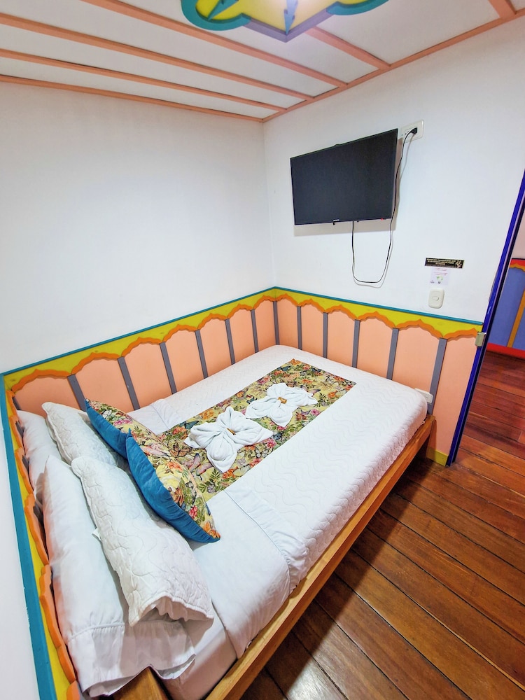Hostal Mythos