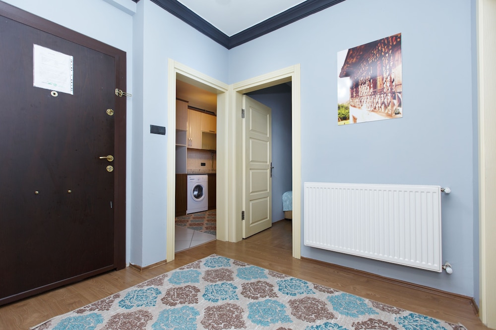 Guven Suite House