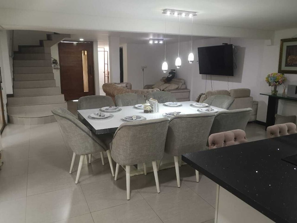 CASA SUYTE LEGUIZAMON - Property Image 10