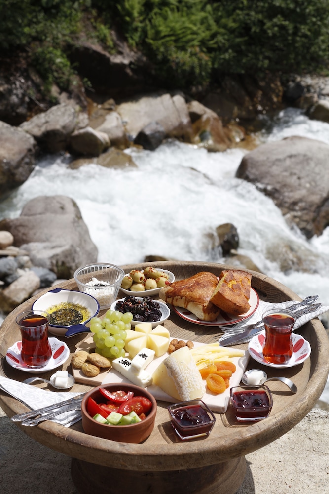 Serinyer Dagevi