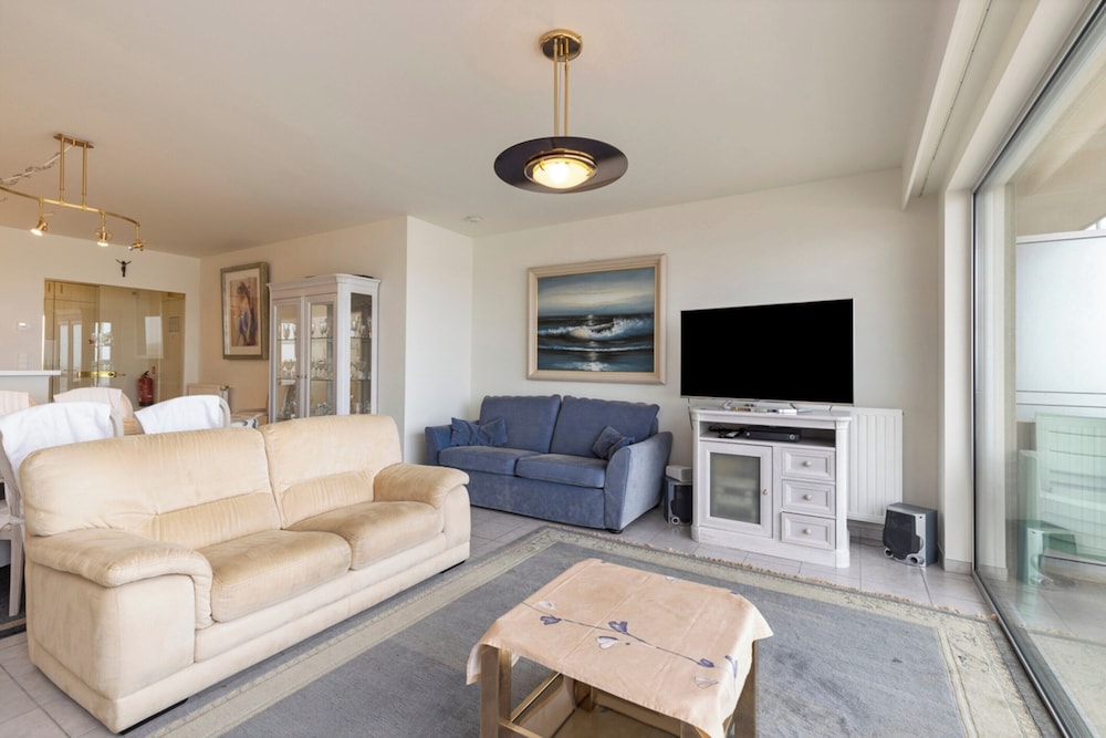 Apartment in Blankenberge With Sea Views
