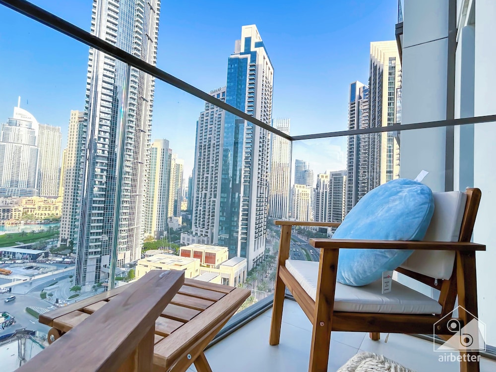 Luxurious 4B Balcony & Views Burjcrown Downtown