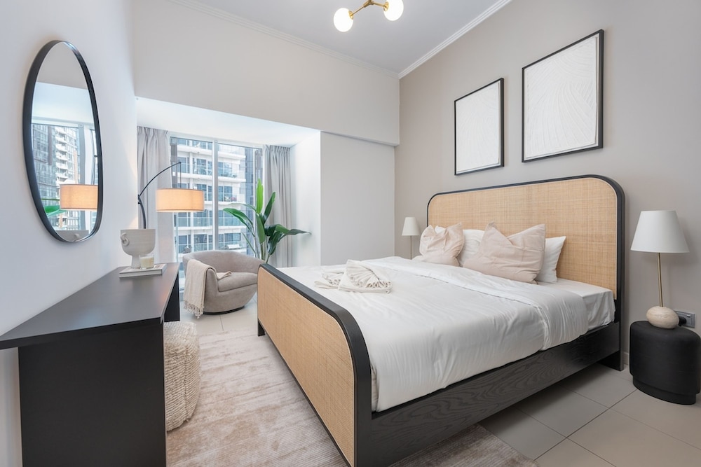 Modern Aesthetic 2-bedroom in Dubai Marina